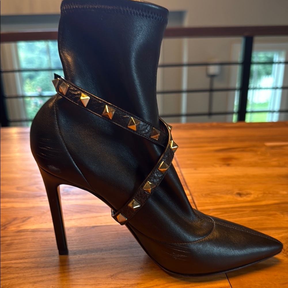 Valentino Studded Black Ankle Boots. Size 36.5. Great condition